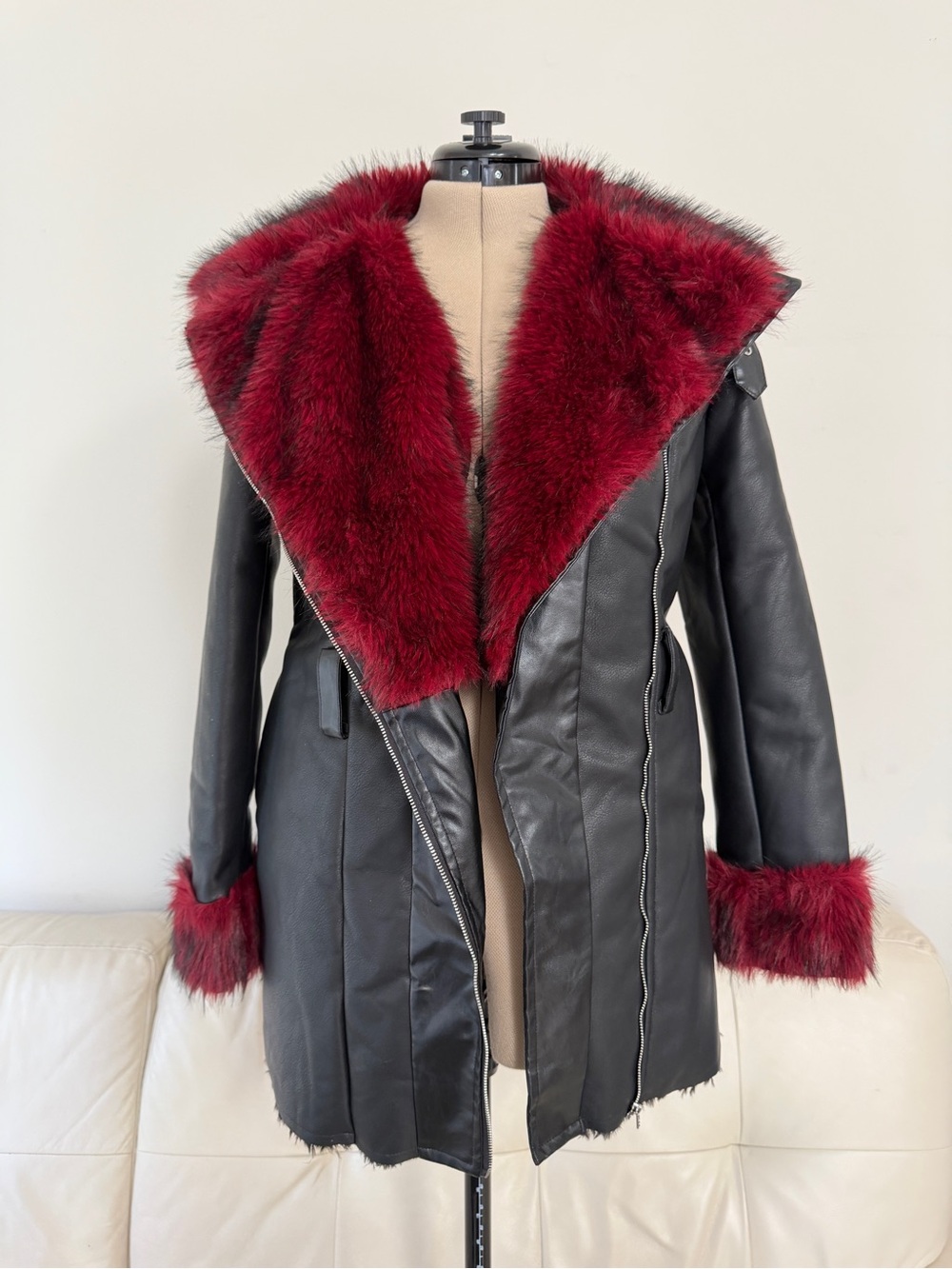 Shien Black faux fur trim jacket with red fur collar #winterwear #outerwear